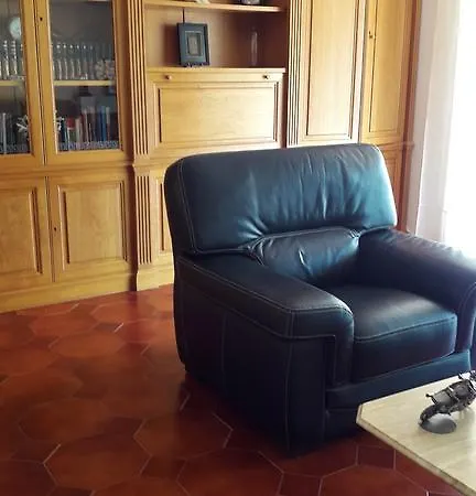 Agreable Et Spacieux 2 Pieces, Avec Grande Terrasse * Menton