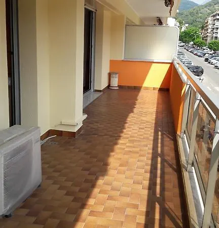 Agreable Et Spacieux 2 Pieces, Avec Grande Terrasse * Menton